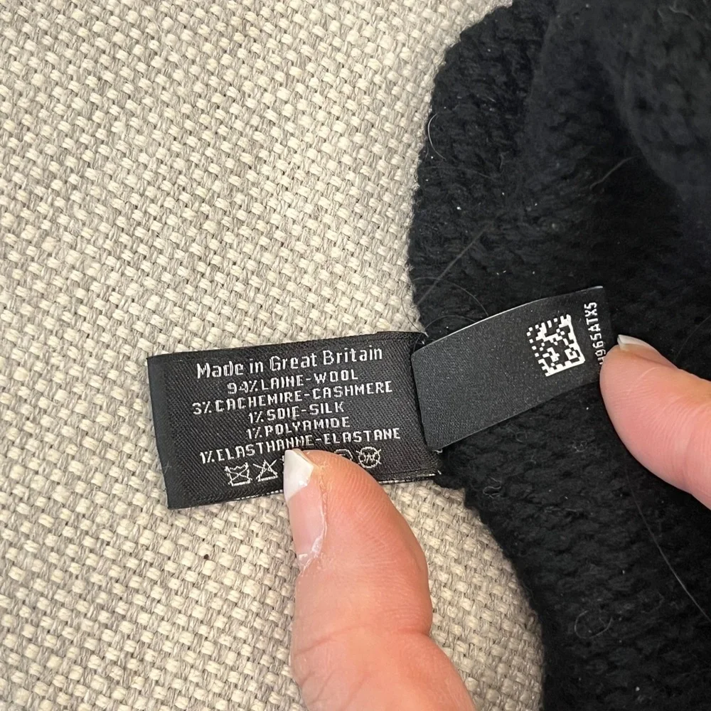 CHANEL Black Knit Beanie
